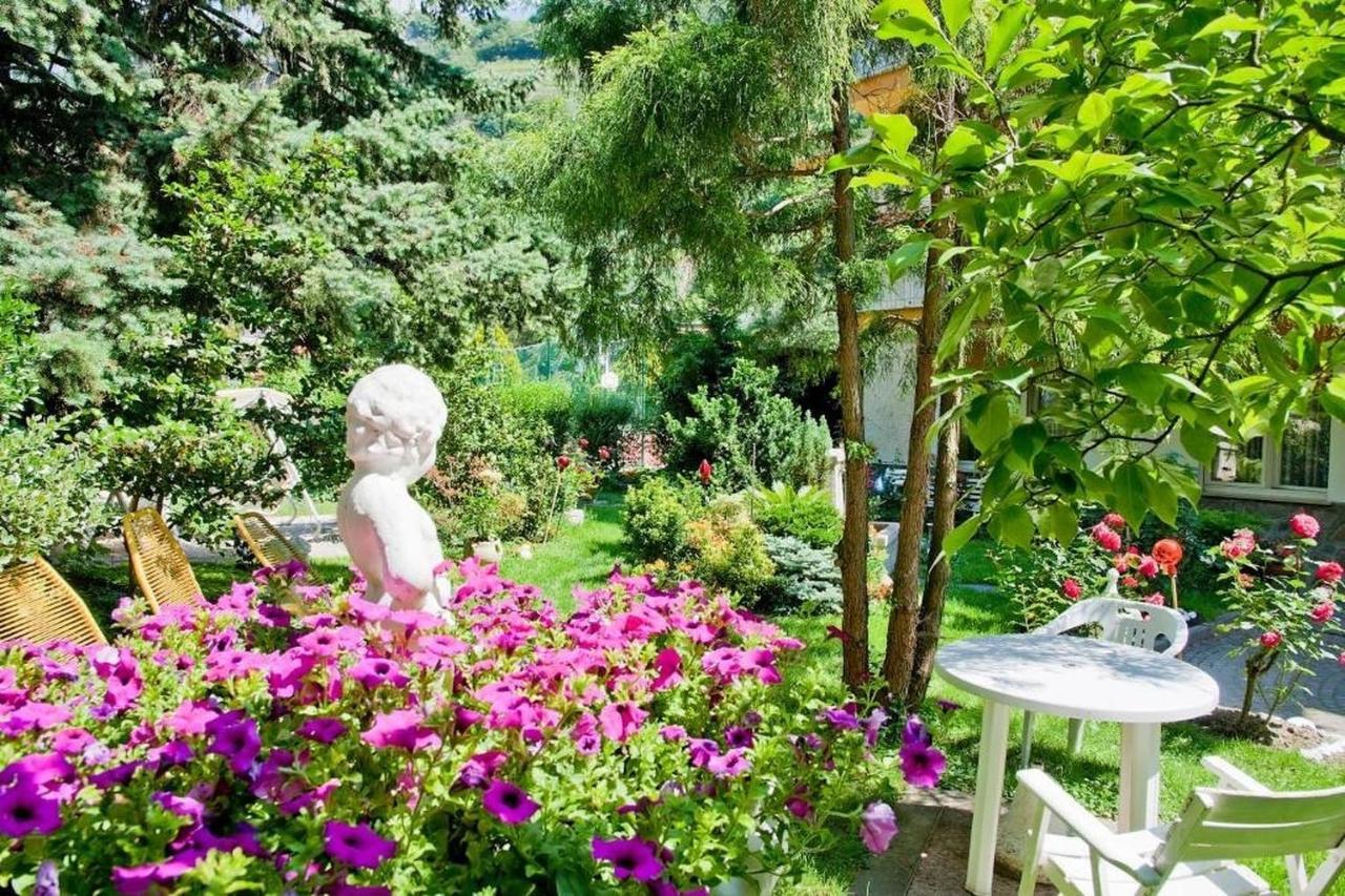 Villa Sabine - Renate Merano Bagian luar foto