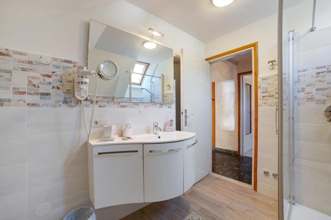Villa Sabine - Renate Merano Bagian luar foto